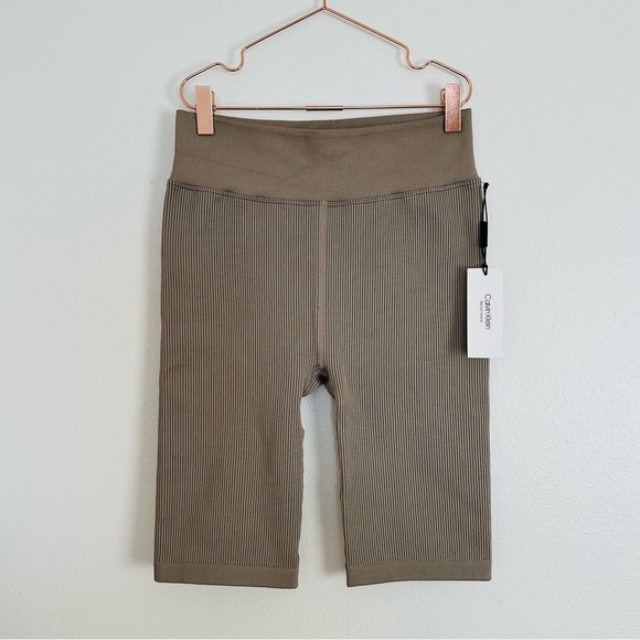 New Calvin Klein Performance 
​Ribbed Shapewear Shorts high waisted taupe color - Picture 7 of 10